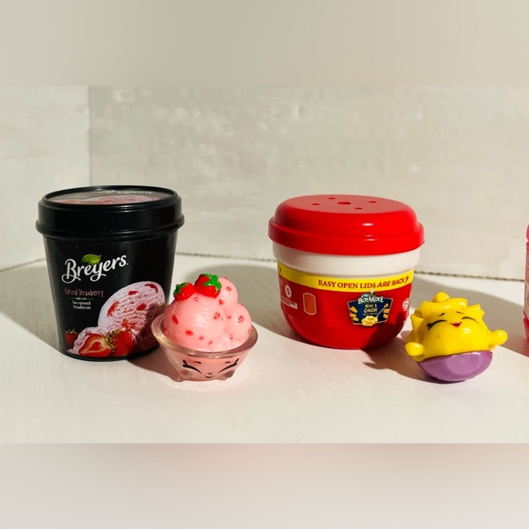 Shopkins Real Littles Micro Mart Mini Grocery Food Brands Assorted 4 Piece Lot - Picture 2 of 3